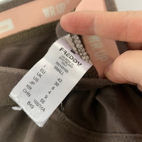 Freddy Regular Skinny Pant in Dark Grey - Picture 5 of 7